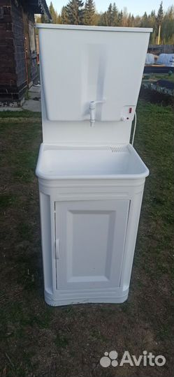 Умывальник дачный пластиковый с подогревом