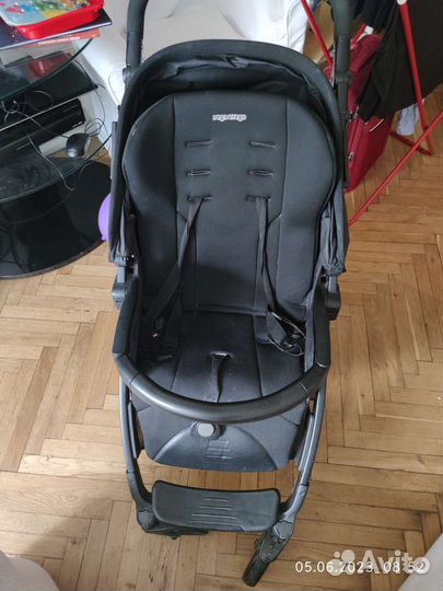 Прогулочная коляска peg perego book