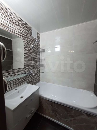 2-к. квартира, 50 м², 8/9 эт.