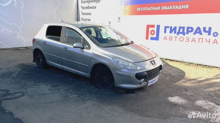 Блок цилиндров Peugeot 307 0130W2