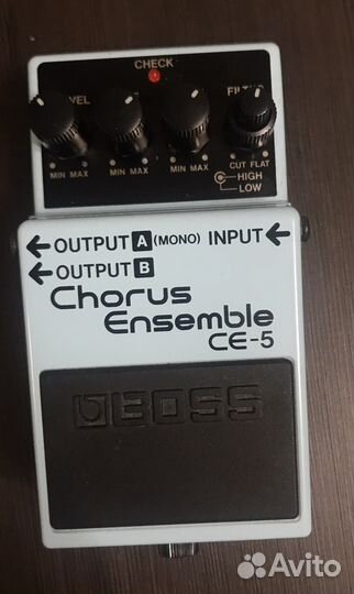 Гитарная педаль Boss CE-5 Chorus Ensemble