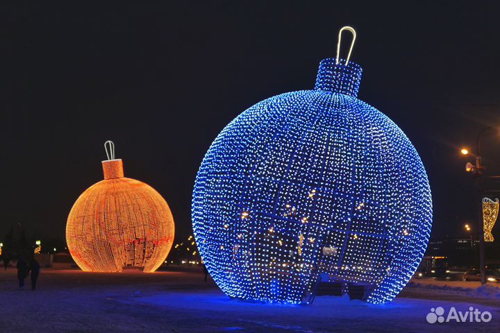 Новогодние фигуры и декорации