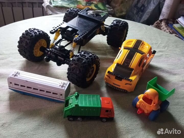 Детские машинки игрушки б/у- пакетом