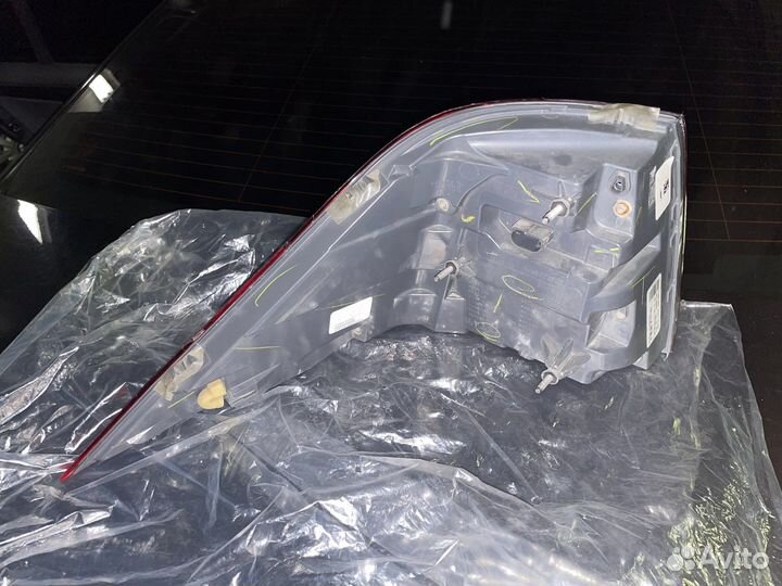 Задний правый фонарь Mercedes GLE W166