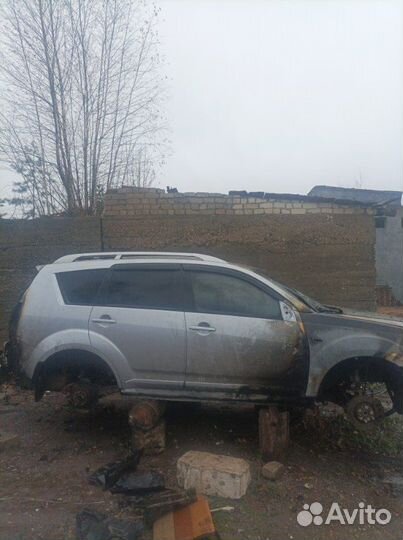 Теплоэкран Mitsubishi Outlander Xl 2 XL (CW) 6B31