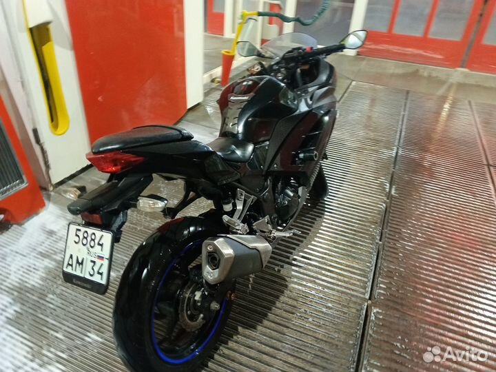 Kawasaki ninja 300 с abs