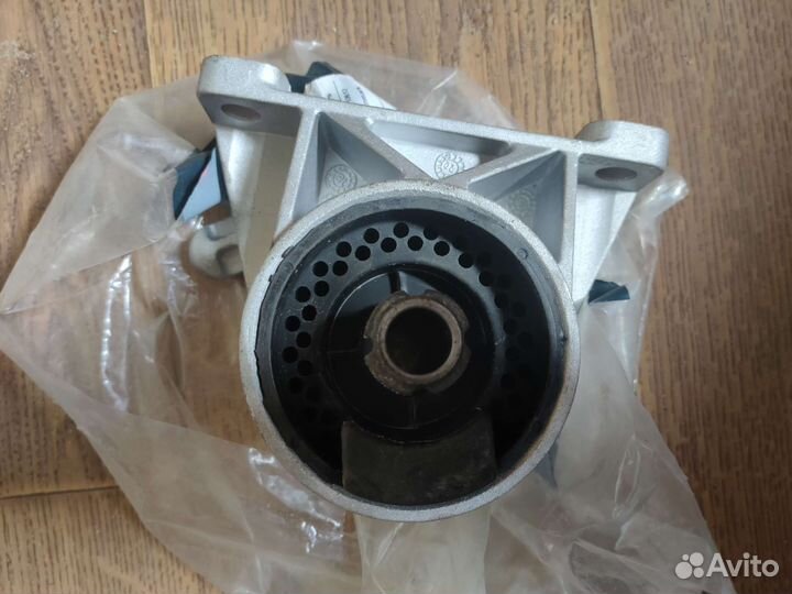 Опора кпп передняя opel astra g / zafira