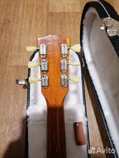 Электрогитара