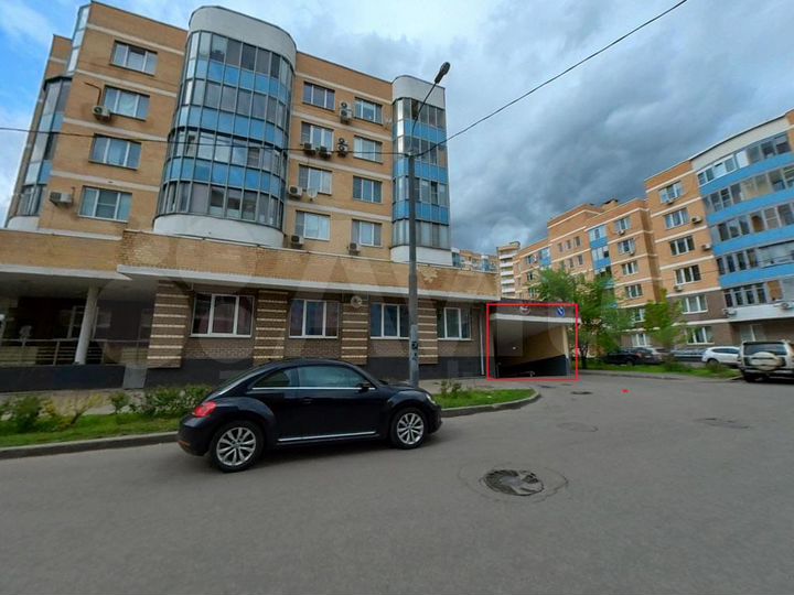 Машиноместо, 12 м²