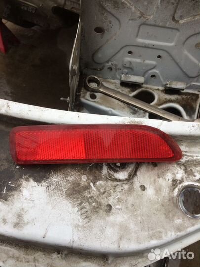 Светоотражатель катафот правый Лада Ларгус Логан