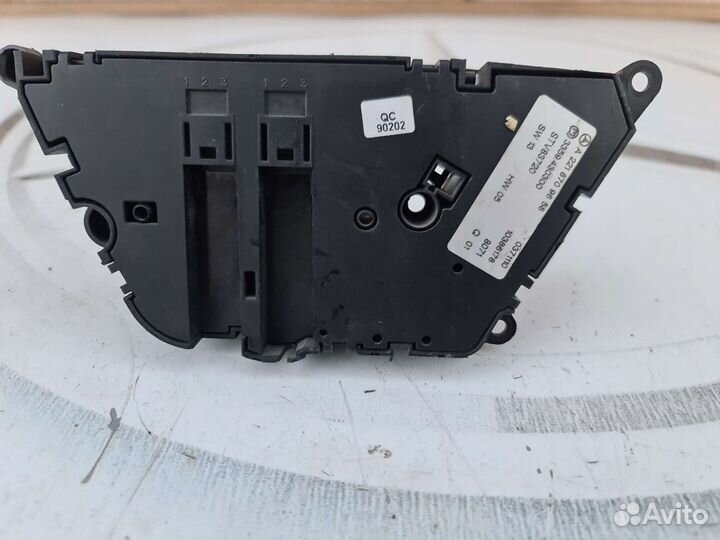 Блок заднего левого сиденья Mercedes W221