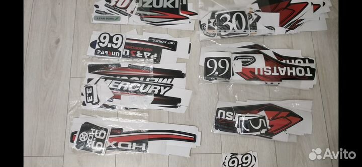 Плм Наклейка на колпак лодочного мотора