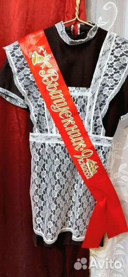 Лента и платье для выпускника