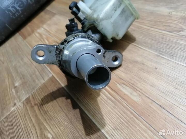 Главный тормозной цилиндр Qashqai 2006-2013