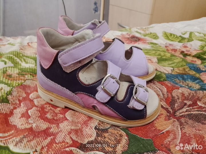 Сандали для девочки