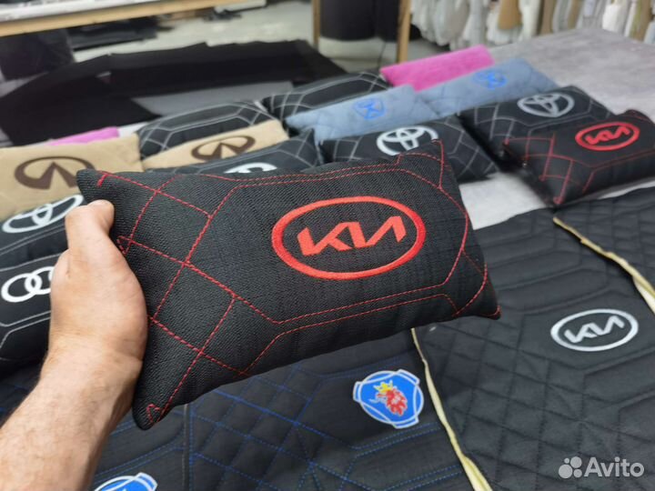 Подушки на подголовники