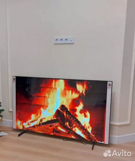 Samsung UE50CU8000uxce/экран-127см/8-серия/голосов