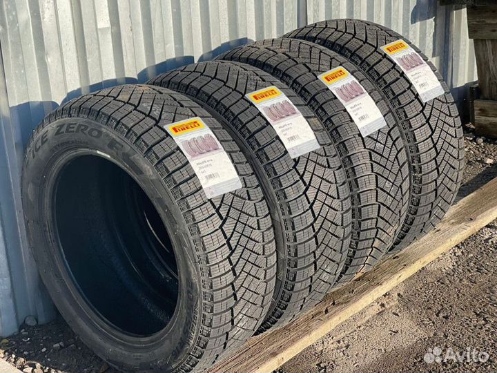 Pirelli Winter Ice Zero 205/55 R16 94T