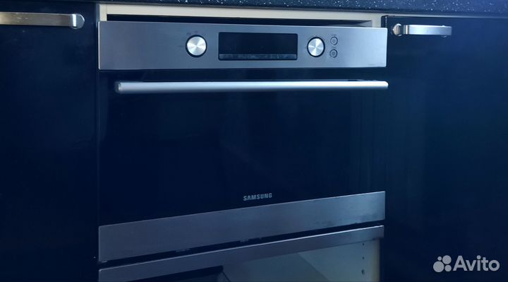 Духовой шкаф с свч Samsung FQ159STR