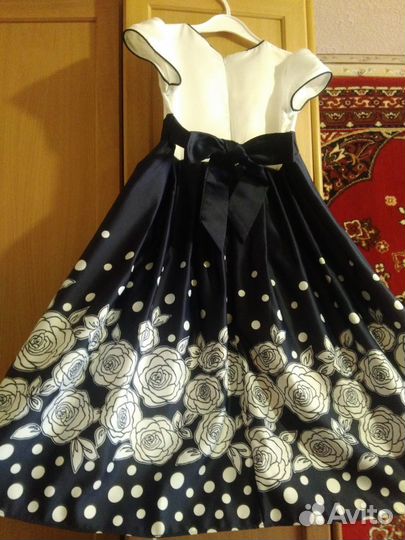 Платье нарядное для девочки