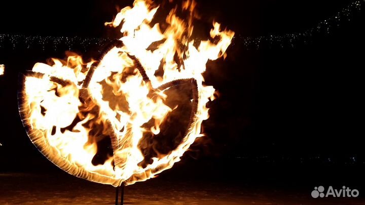 Фаер шоу, огненное шоу. Огненные, горящие сердца