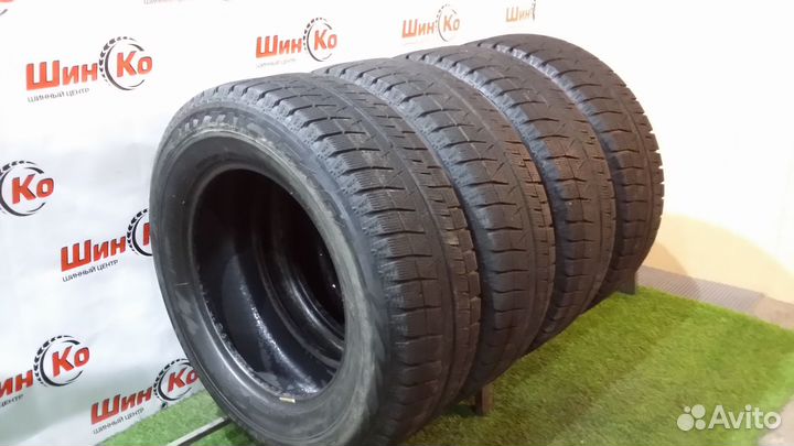 Bridgestone Blizzak Revo GZ 215/65 R16