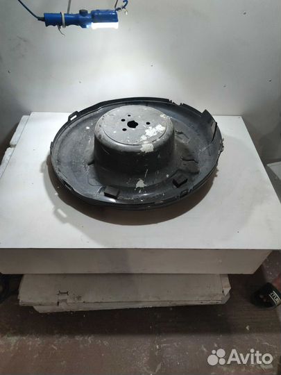 Кожух запасного колеса Toyota RAV4 30 Араб