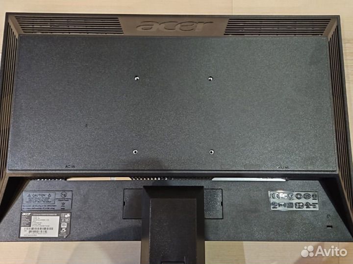 Монитор Acer v223w