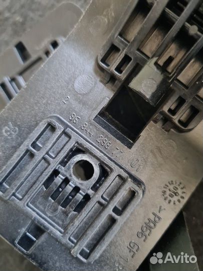 Крепление сиденья заднее Peugeot 308 хэтчбек 1.6