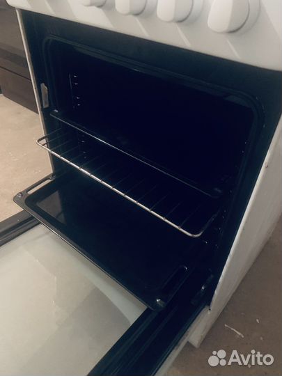 Плита газовая Hotpoint, газконтроль, гриль, пьезо