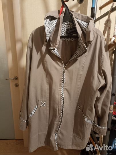 Ветровка женская 52- 54 размер