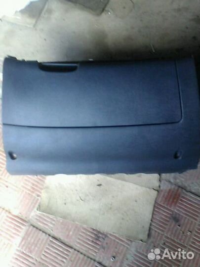 Бардачок Skoda Octavia A5