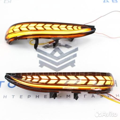 Бегающие повторители зеркал Лада Vesta с узором