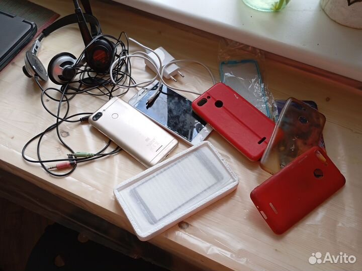 Смартфоны Xiaomi redmi, чехлы, наушники