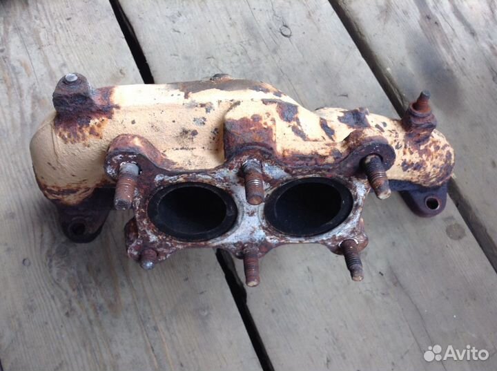 Выпускной коллектор Гольф 4 1.6 AKL разборка