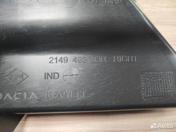 Дефлектор радиатора передний правый Renault Duster