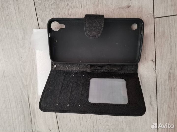 Чехол на телефон