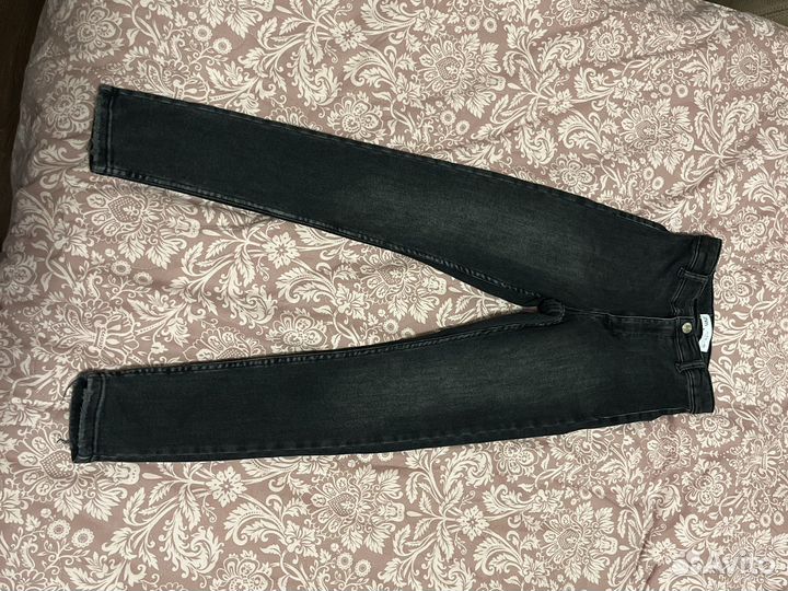 Джинсы zara