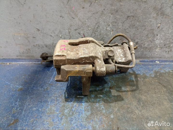 Суппорт задний правый Jaguar Xf X250