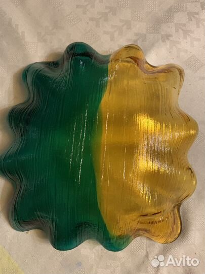 Блюдо из цветного тяжелого стекла