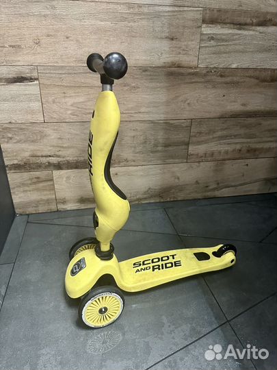 Самокат scoot and ride