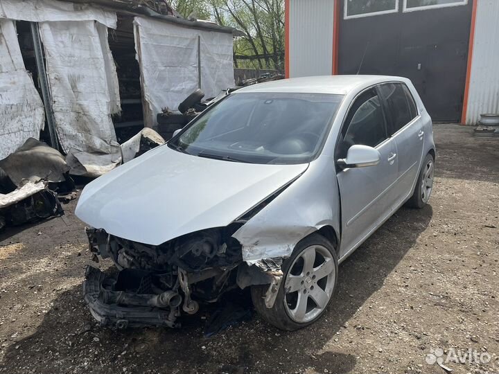 В разборе volkswagen golf 5 2.0 FSI BLY АКПП