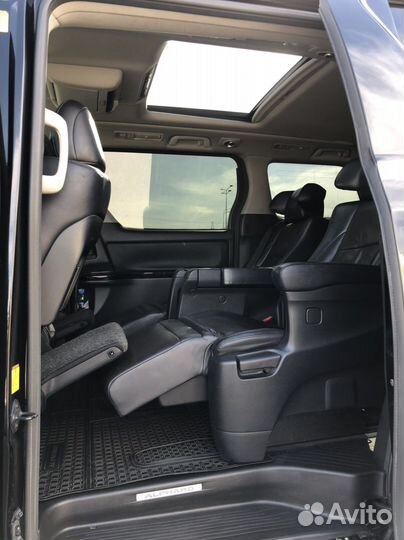 Пассажирские перевозки на Toyota Alphard