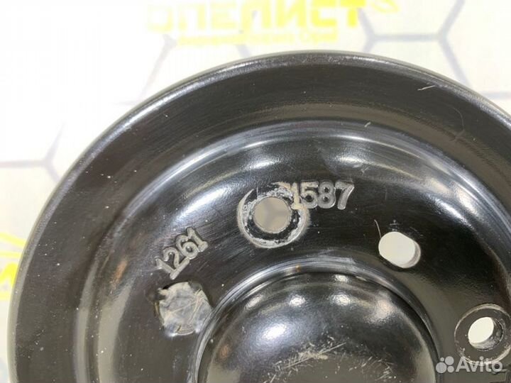 Шкив помпы Opel Antara Z32SE 2009