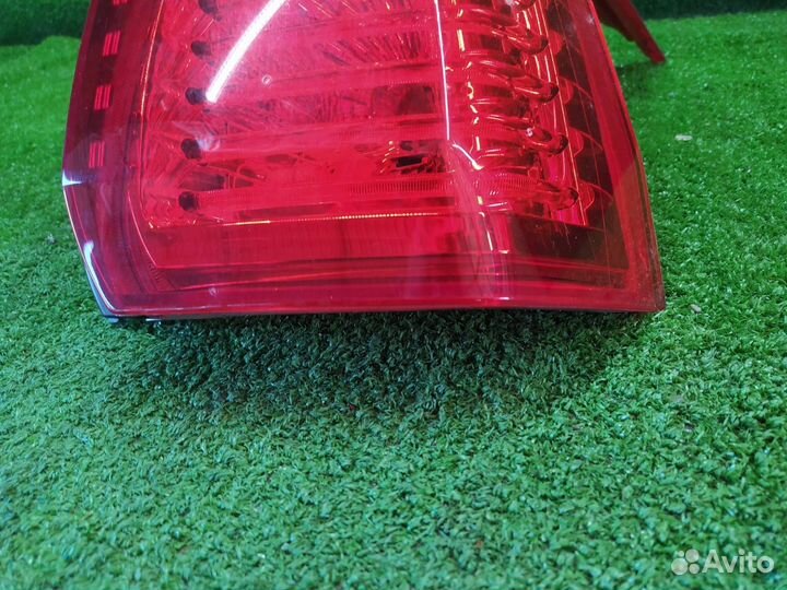 Стоп-сигнал задний правый Peugeot 5008 универсал