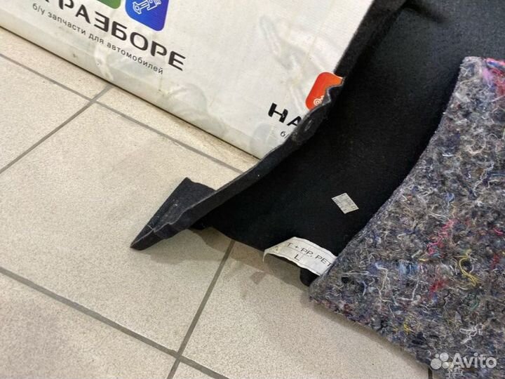 Обшивка багажника левая Toyota Corolla 180 1ZR-FE