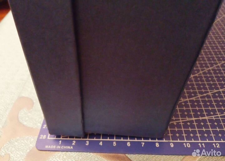 Подарочная коробка