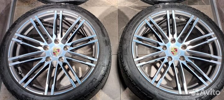 Зимние колёса Porsche Panamera оригинал ковка