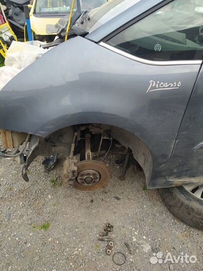 Крыло переднее левое Ситроен Гранд с4 пикассо