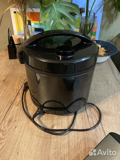 Мультиварка polaris pmc 0567ad